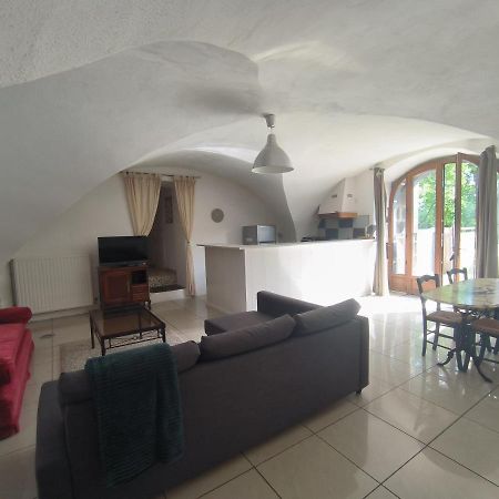 Gites Le Vieux Vinzelles Volvic Exterior foto